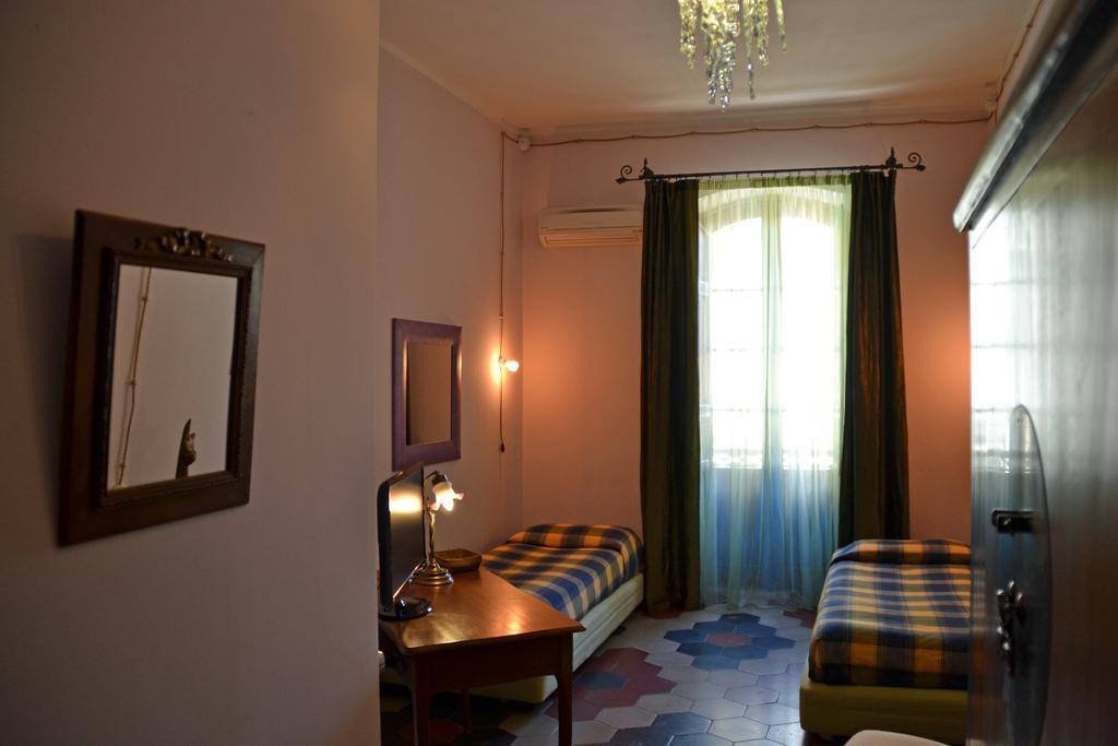 Hotel La Babbajola Iglesias Pokoj fotografie